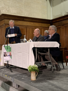 Christian Feller (à gauche), de Xavier Emmanuelli (à droite) et Boris Cyrulnik